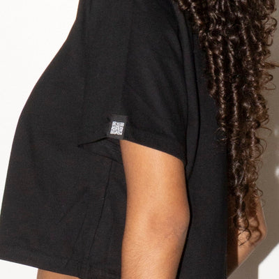 NO FINISH LINE // Crop Tee // BK - Image 3